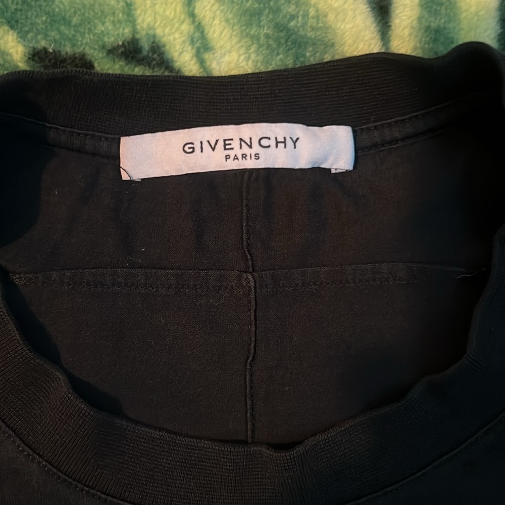 GiVENCHY Rottweiler shirt 🐾🐶 - Picture 3 of 7